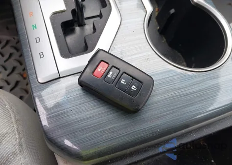 2013 Toyota Camry Hybrid Le from USA, damaged, VIN 4T1BD1FK1DU083878